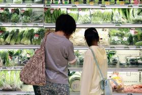 Veggie prices up but fish prices stable