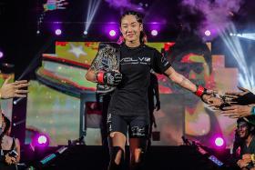 Lee ponders over strawweight switch