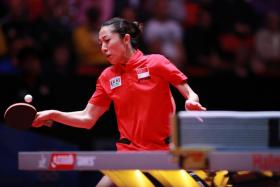 Yu Mengyu doubled Singapore&#039;s lead over India when she outlasted Manika Batra 3-2 (12-10, 8-11, 8-11, 11-5, 11-8) in the second match.