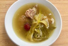 Boost your immunity with ba wang hua and pork rib soup 