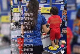 Woman at FairPrice criticised for allowing kid to stand on checkout counter