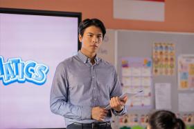 Singaporean actor Glenn Yong plays teacher Mr Lee in I Not Stupid 3.