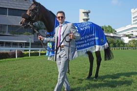 Trainer Douglas Whyte basking in the sun with Hong Kong&#039;s champion stayer Russian Emperor, who was all conquering in the Group 1 Standard Chartered Champions &amp; Chater Cup (2,400m) in 2022 and 2023.
