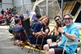 Fans queueing for tickets to Singapore&#039;s home leg of the Asean Cup semi-finals against Vietnam, at Jalan Besar Stadium on Dec 22.