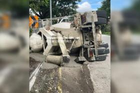 The accident happened in Tampines Avenue 6 towards Tampines Avenue 5 at about 4pm.